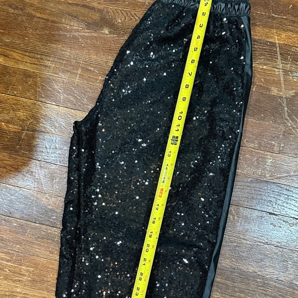 Black Sequin Jogger Pants - Picture 6 of 6